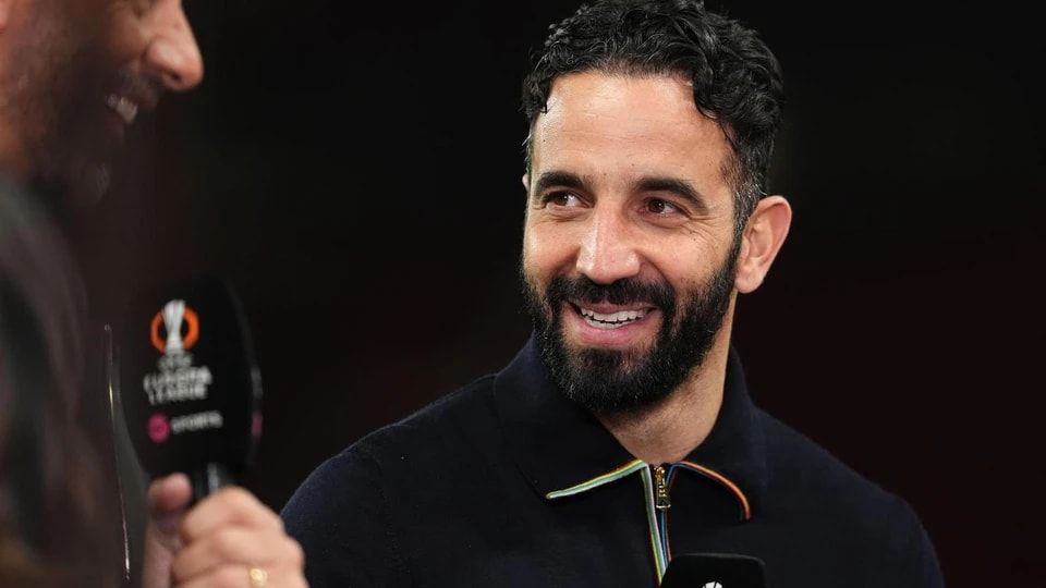 Ficha, 赛中对阵阿, 该报告称