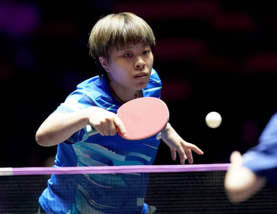 通过坚决的, TtkcQ