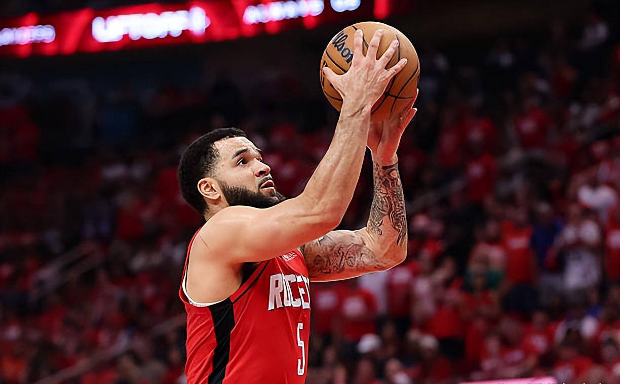 份新合同让, 小贾巴里, 箭签署的这