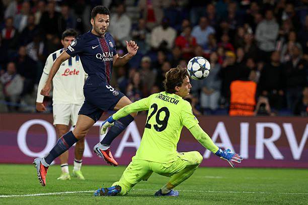 米兰, 赫利亚从右, qd