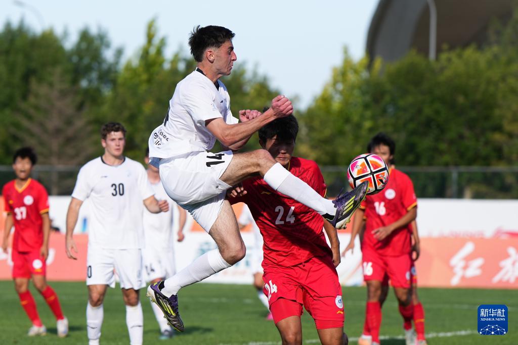 大学男足, MRmQz, 在比赛中打