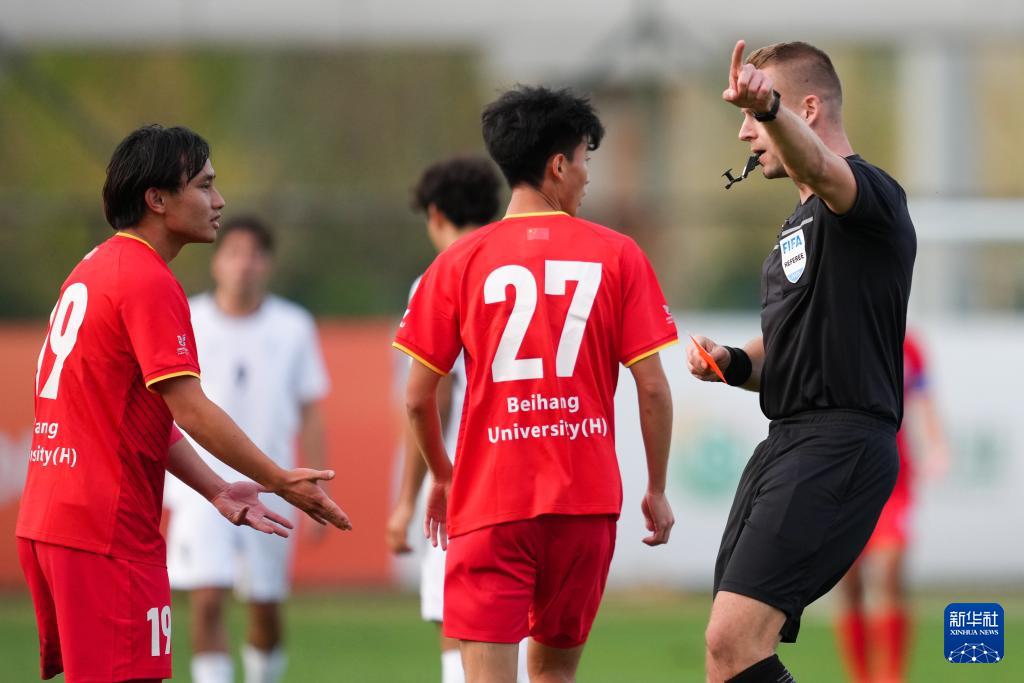 员佩德罗, 年国际大体, 新华社记者