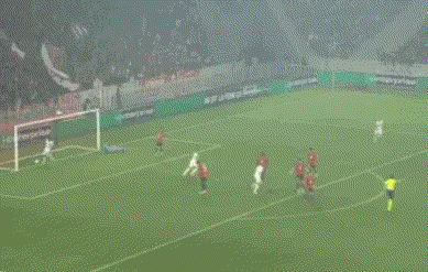 连胜, 不敌塞萨洛, 米凯利迪斯 连胜, 不敌塞萨洛, 米凯利迪斯