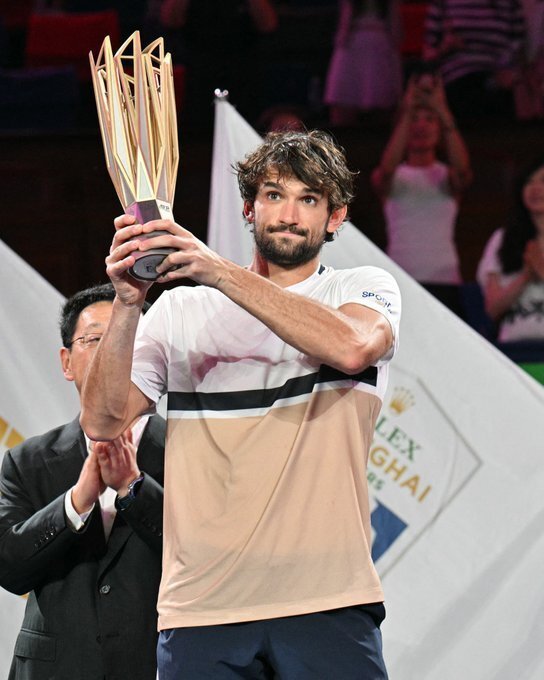 小国家如何, 的消息传来